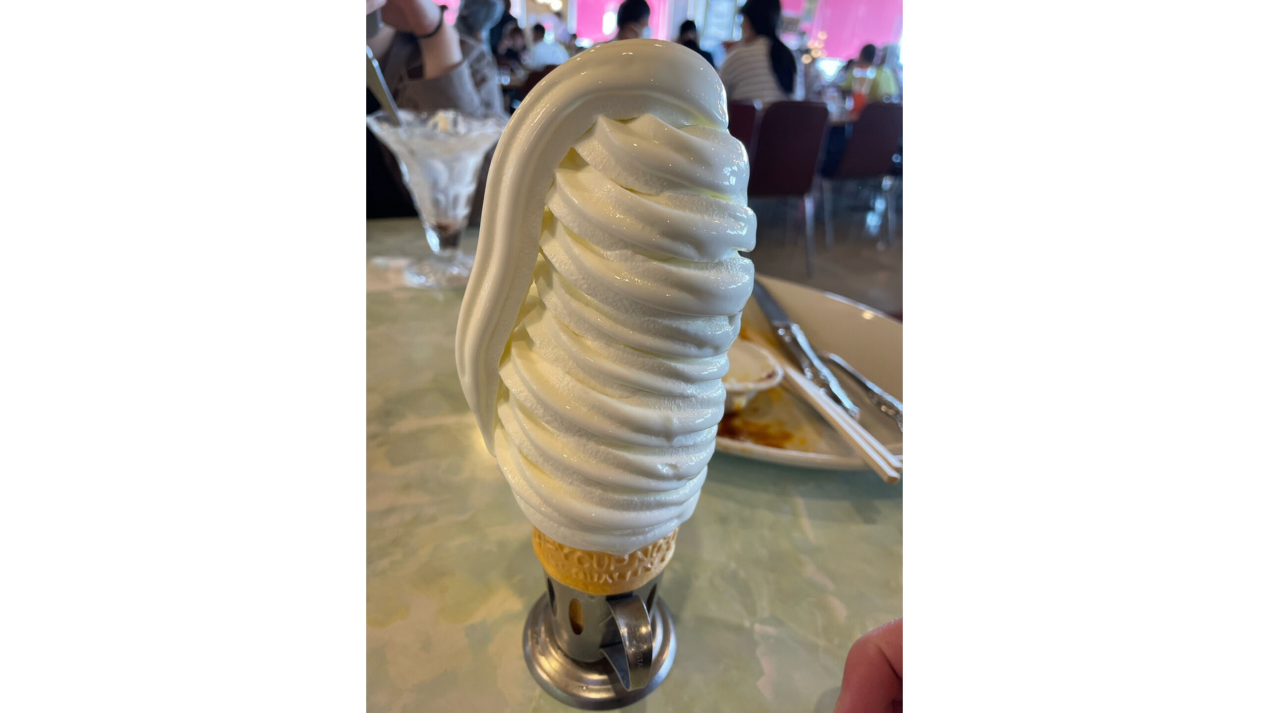 Read more about the article 箸で食べるソフトクリーム🍦