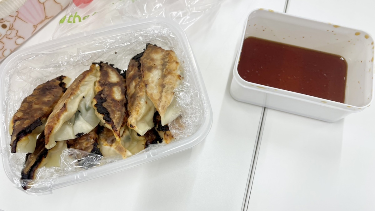 Read more about the article 先輩の手作り餃子を食べました🥟